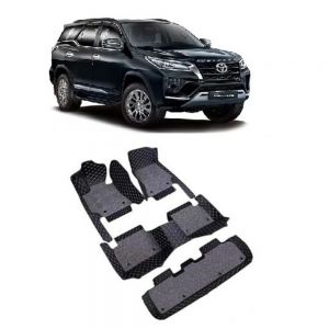 Floor Mats for Fortuner - black 